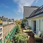 Ultra Luxe Et Confort Au Coeur Des Champs-Elysees