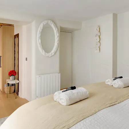 Ultra Luxe Et Confort Au Coeur Des Champs-elysees Appartamento Parigi