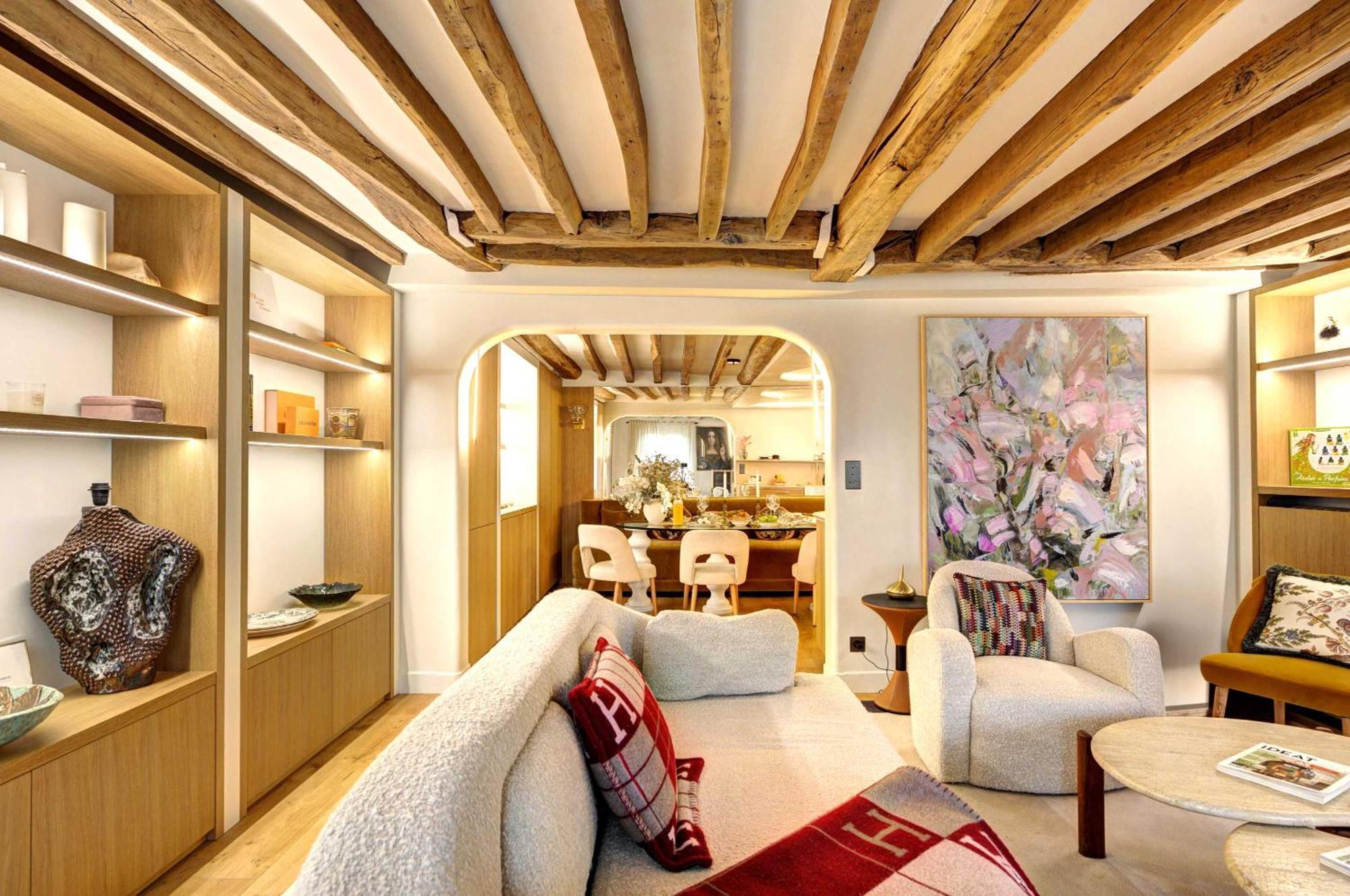 Ultra Luxe Et Confort Au Coeur Des Champs-elysees